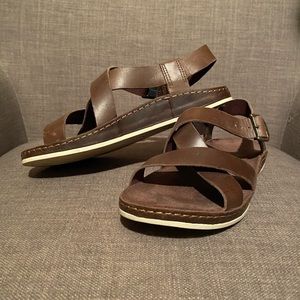 Size 7 - Brown Leather Chacos